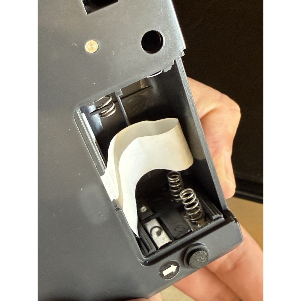 Radio Shack Portable Compact Disc Cleaner - Picture 8 of 8